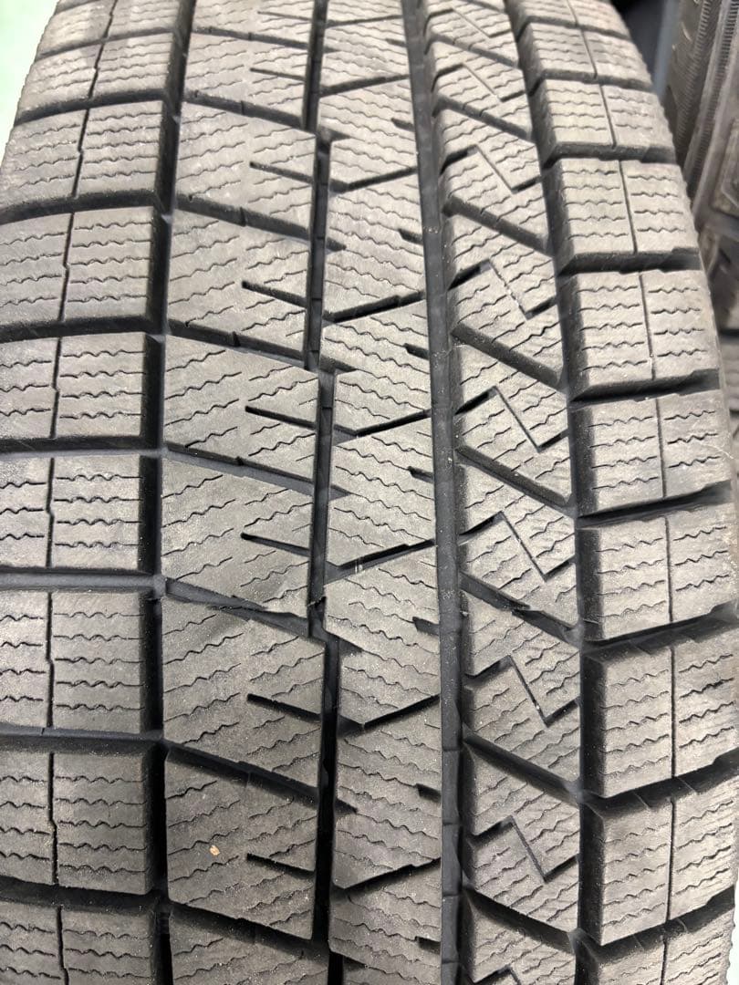 ①冬タイヤ 205/60R16 2本セット通常33000→30000円20日まで