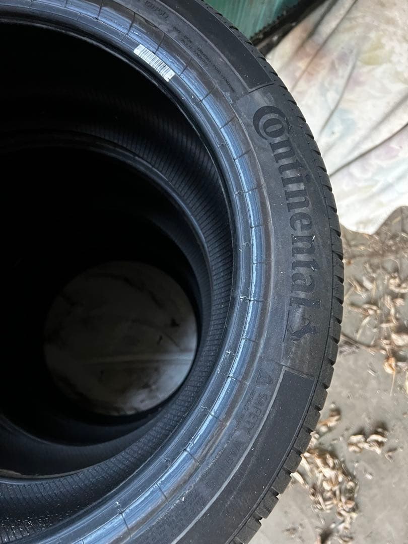 Continental 17インチ タイヤ 4本セット　225/45r17
