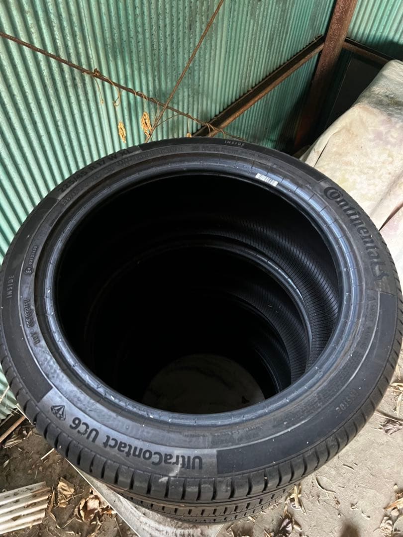 Continental 17インチ タイヤ 4本セット　225/45r17