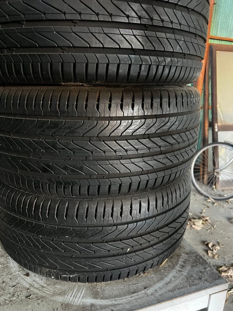 Continental 17インチ タイヤ 4本セット　225/45r17
