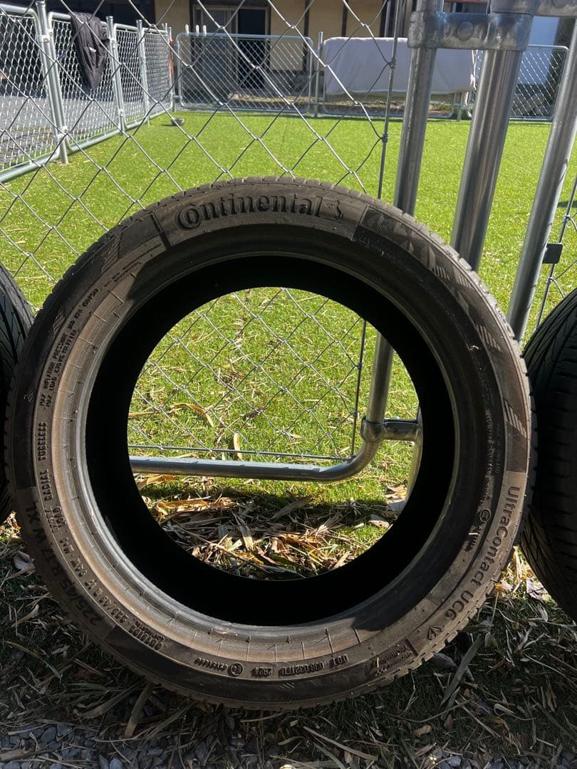 Continental 17インチ タイヤ 4本セット　225/45r17