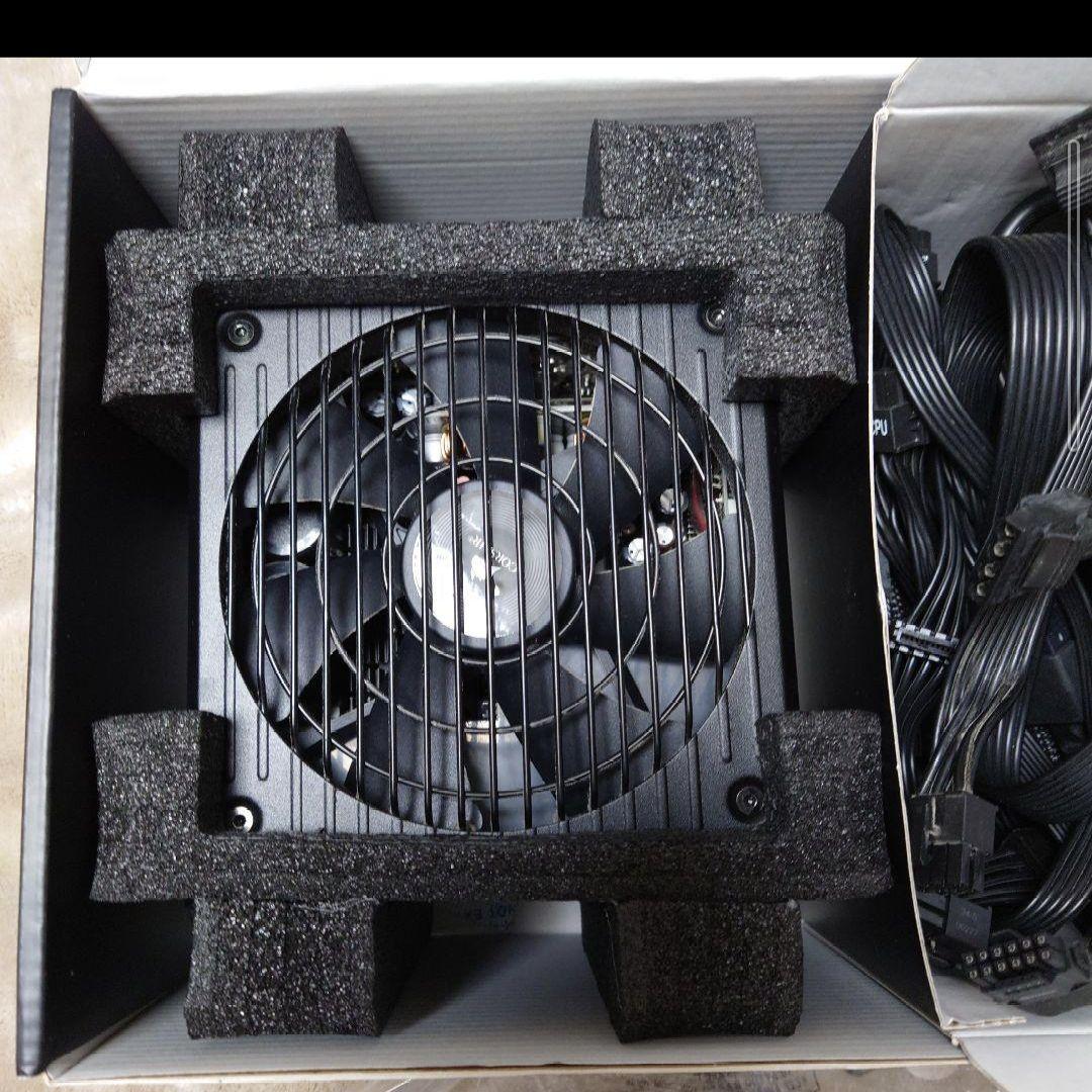 うみんちゅ様　CORSAIR RM750 電源 cp-9020195-jp