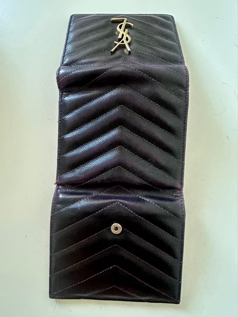 YSL 三つ折り財布 黒 レザー