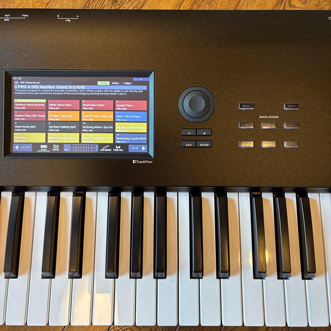 最終値下げ‼️新品同様❗️KORGノーチラス　シンセサイザー　新品ケース付きwow‼️