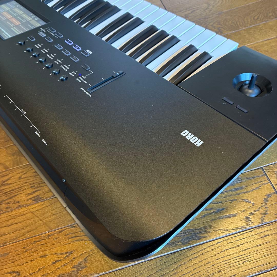 最終値下げ‼️新品同様❗️KORGノーチラス　シンセサイザー　新品ケース付きwow‼️