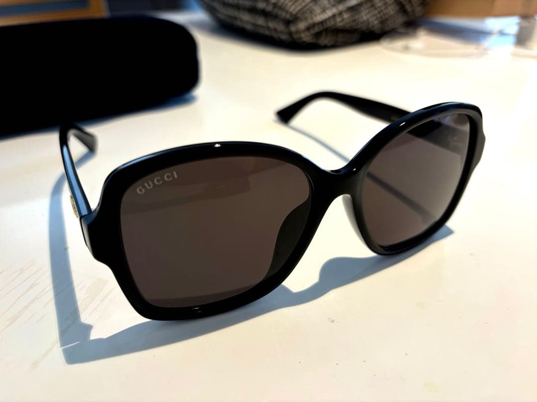 【美品】GUCCIレディースサングラス