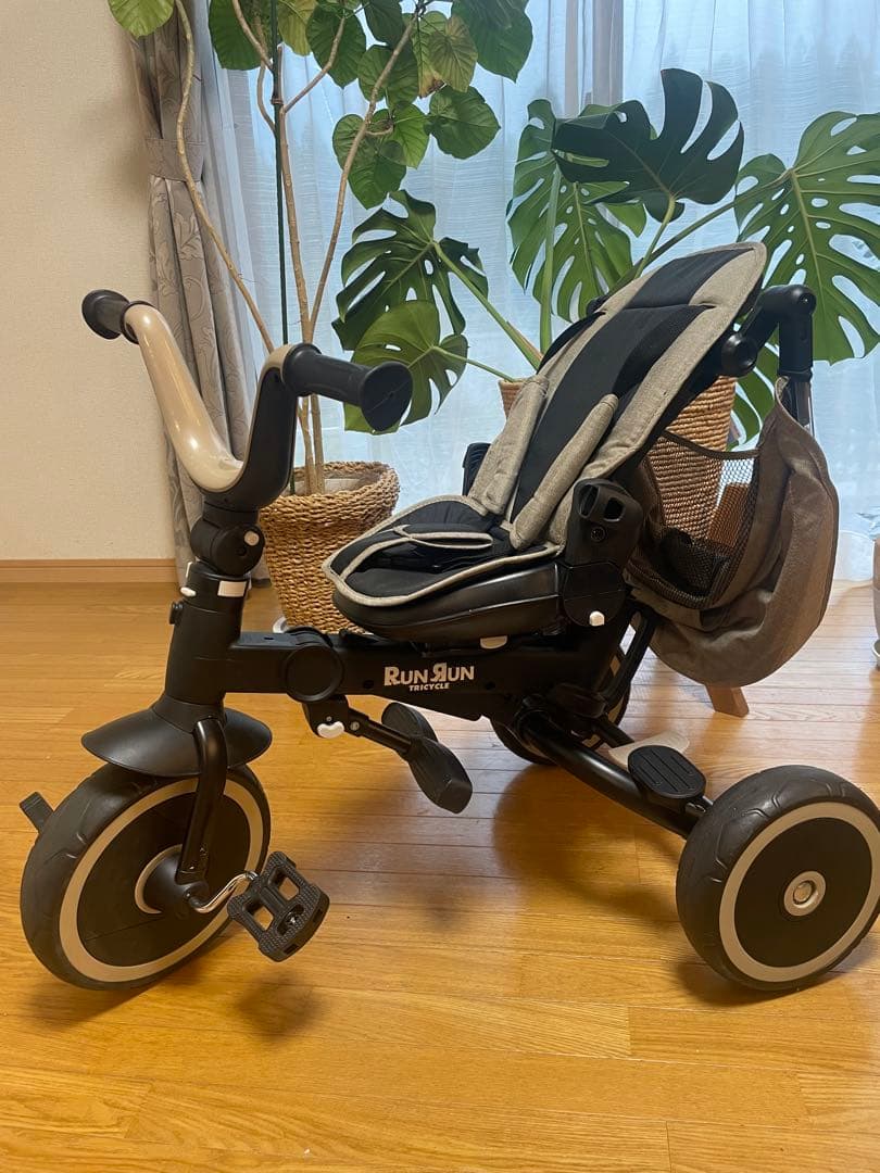 RunRun TRICYCLE 折りたたみ 三輪車