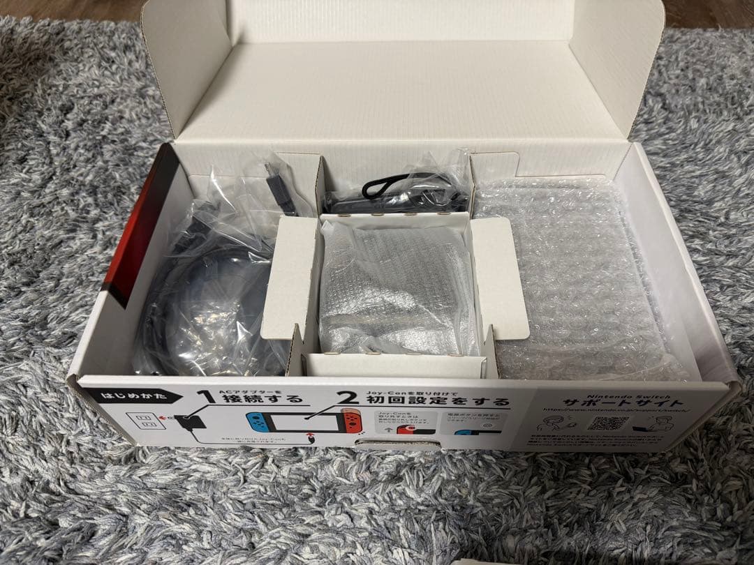 旧型Ninteodo Switch ネオン