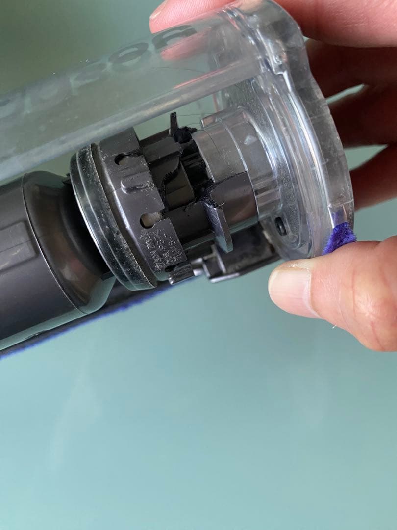 dyson V8 (SV10) コードレスクリーナー セット