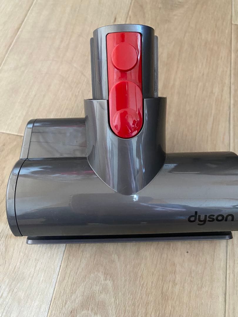 dyson V8 (SV10) コードレスクリーナー セット