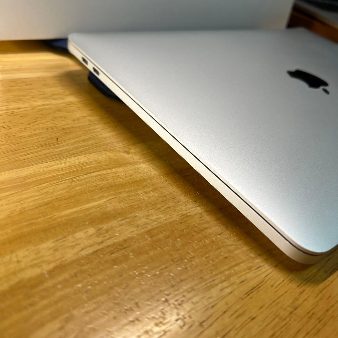 外部出力OK MacBook Pro 13 2020 i7 訳あり