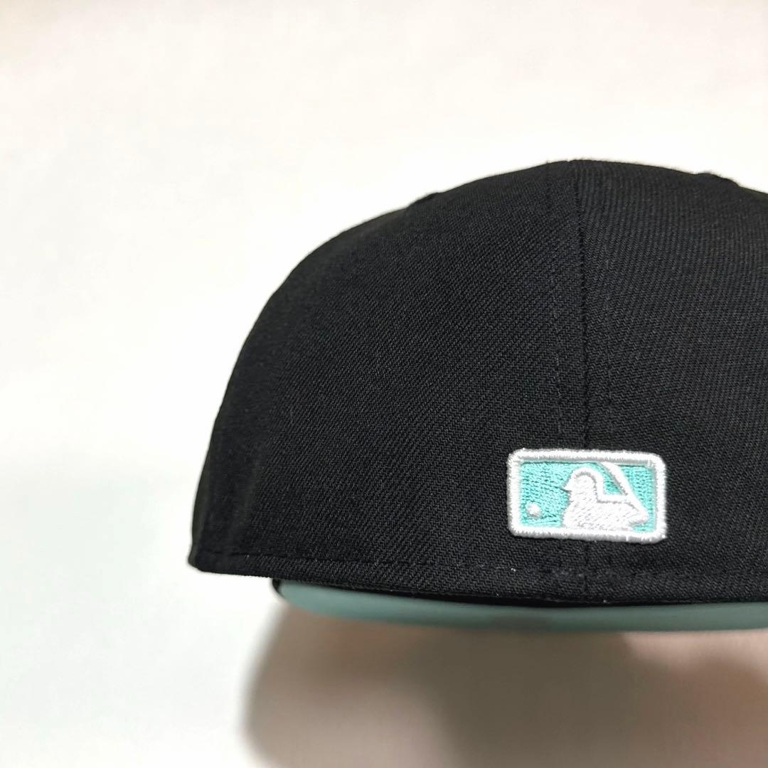 THE CAP別注 NEW ERA 59FIFTY Kvi baba着