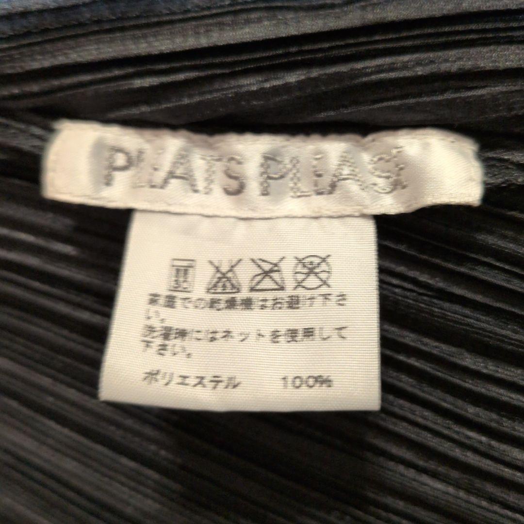 PLEATS PLEASE のロングコート