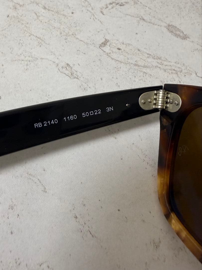 I*8様 美品 Ray-Ban Wayfarer レイバンRB2140 べっ甲