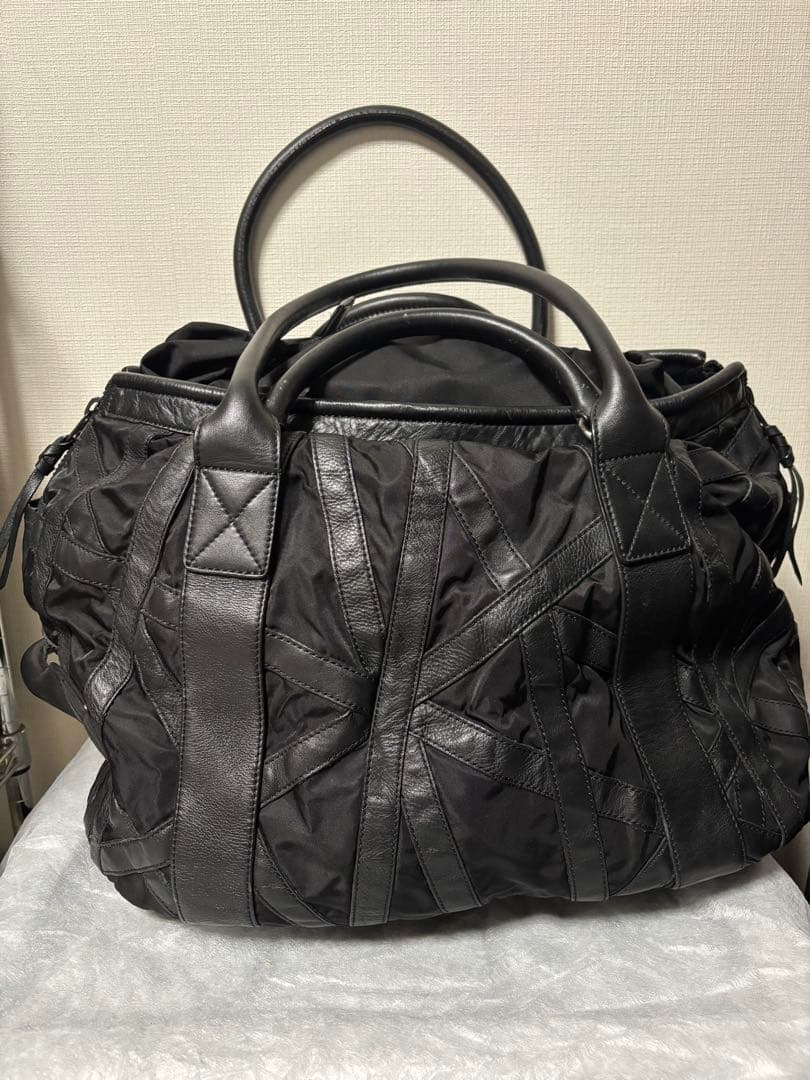 イッセイミヤケ　ボストンバッグ　ブラック