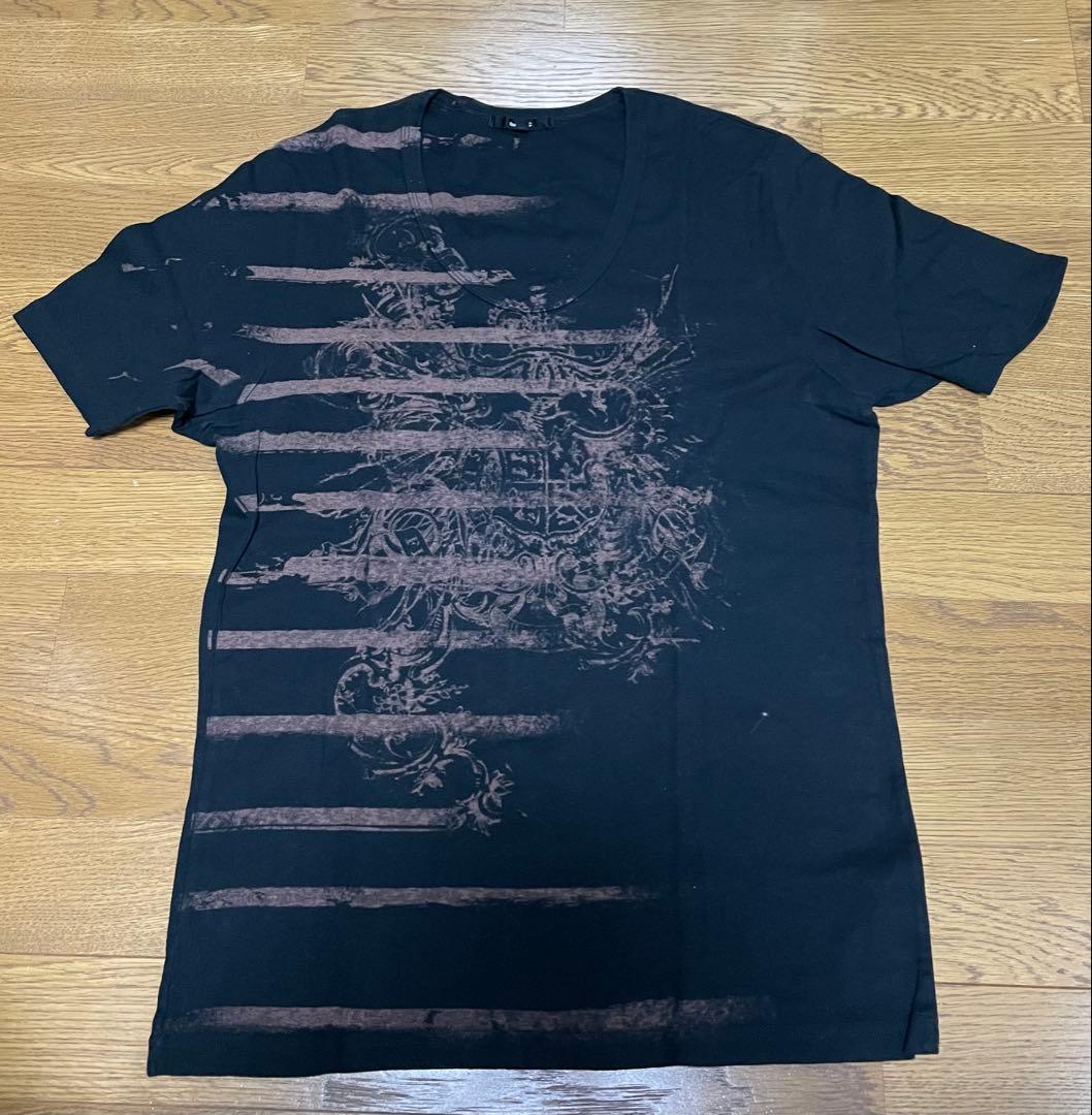 い*う様 B'z 稲葉着用　SHELLAC Emblem Border Tシャツ