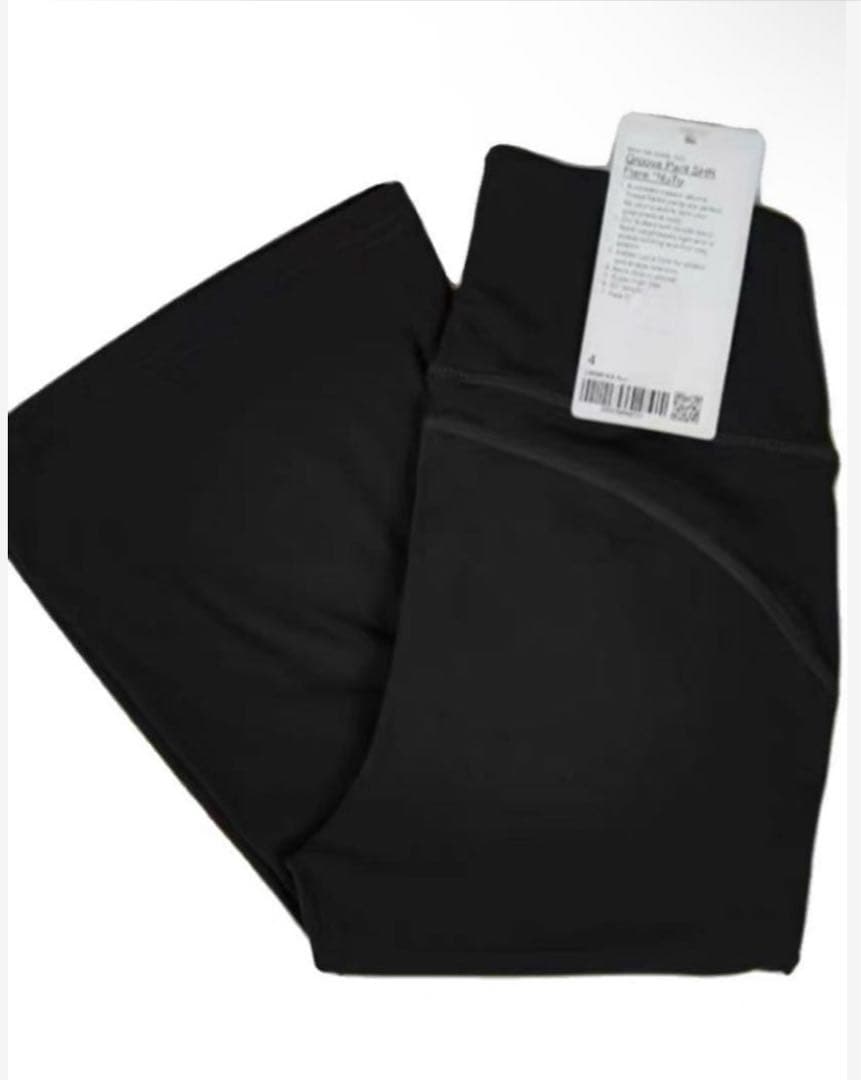 そら♪新品Lululemon Groove ヨガパンツ　黒（8）