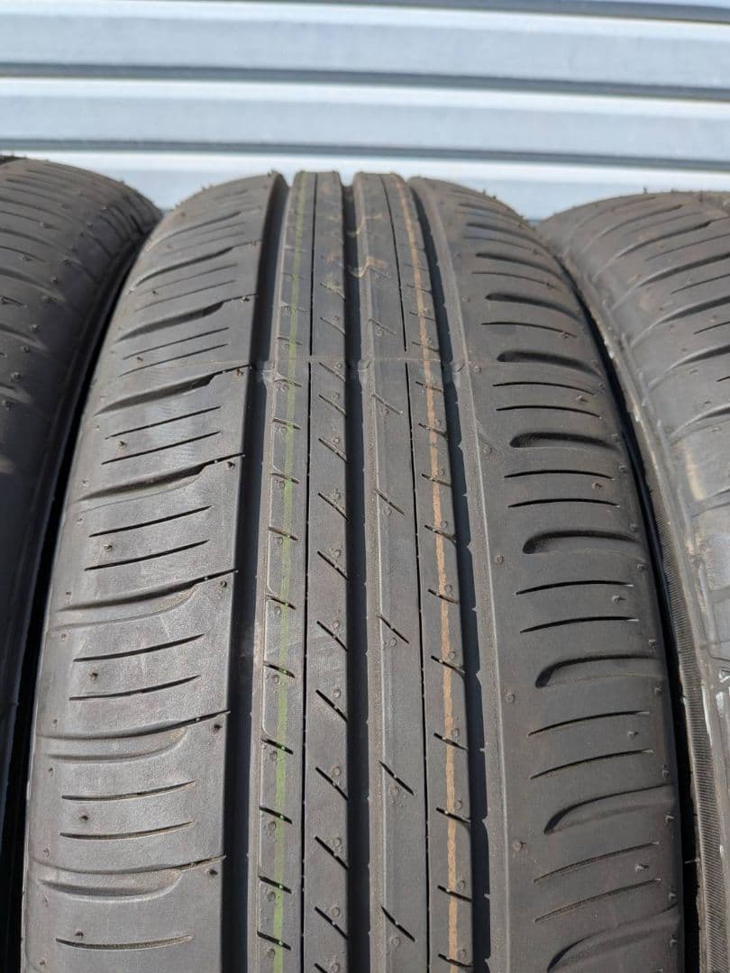【新車外し】ダンロップ エナセーブ サマータイヤ　ライズ、ロッキー等