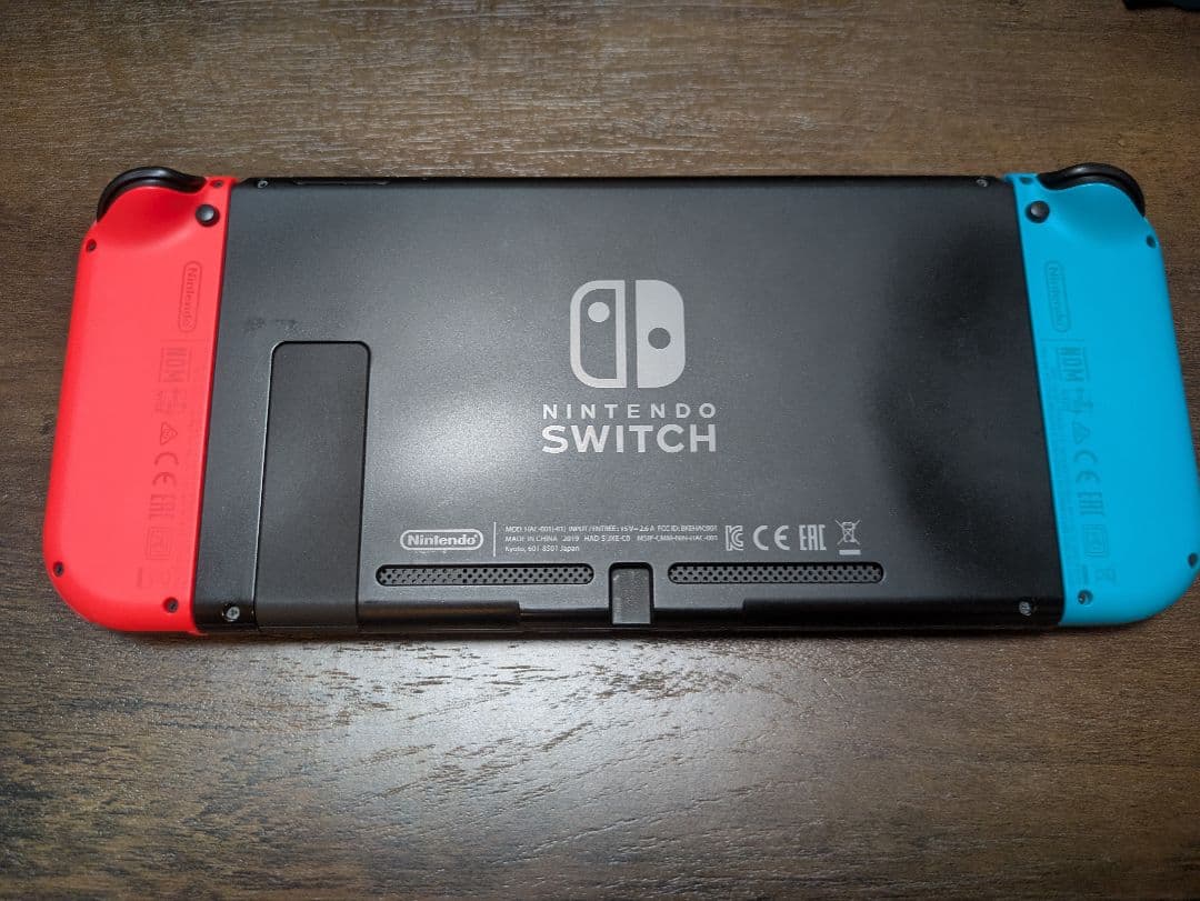 【美品】 Nintendo Switch 本体 新モデル (バッテリー強化版)