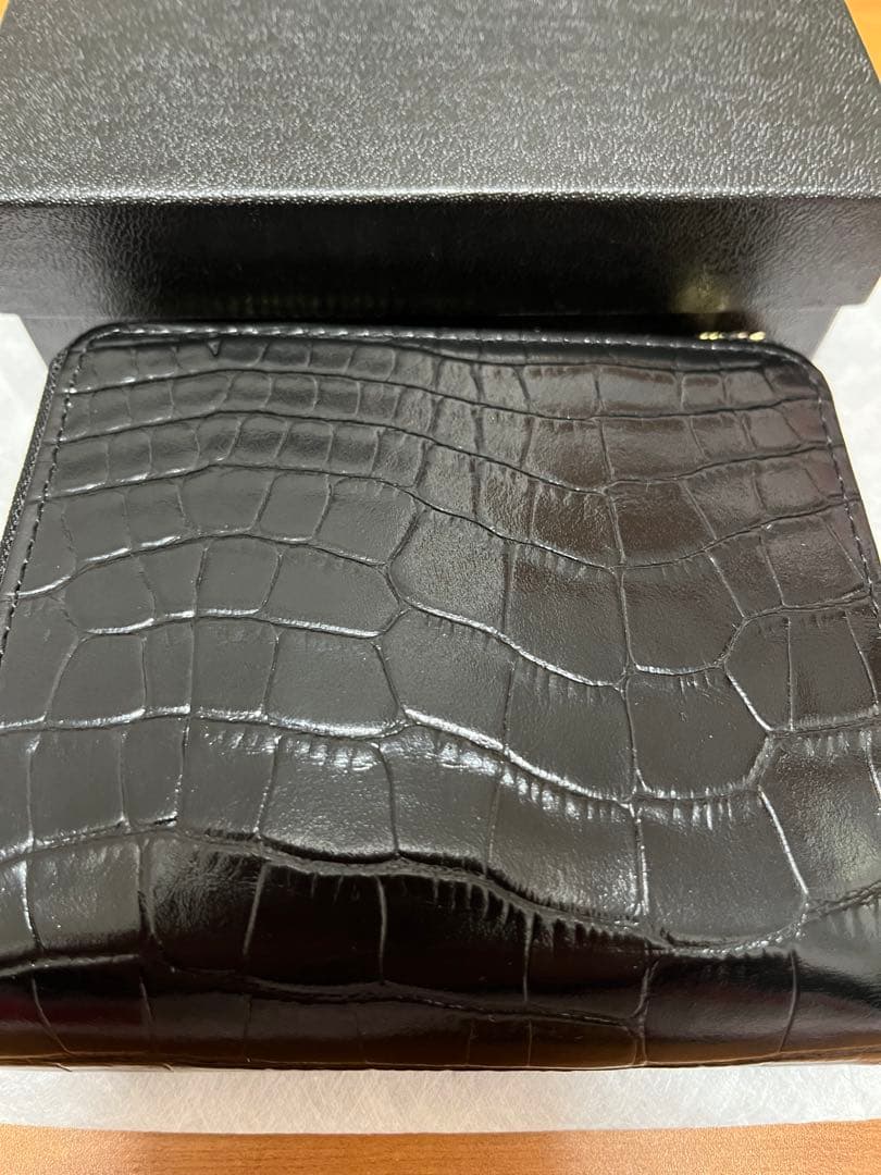 マリークワント　折り財布　ブラック　牛革　ウォレット　クロコ型押し