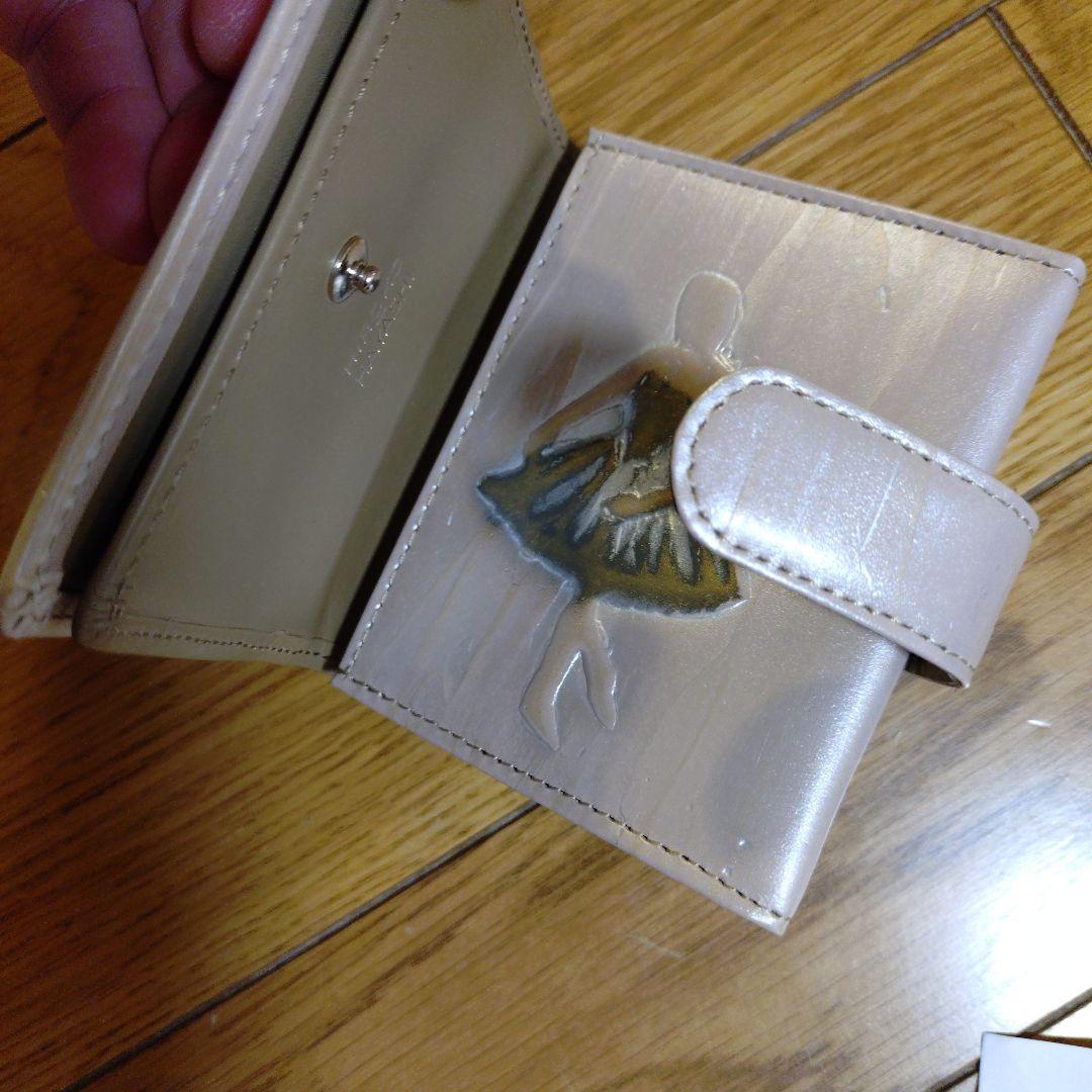 mom　HIROKO HAYASHI 二つ折り財布 ゴールド系　バレリーナ