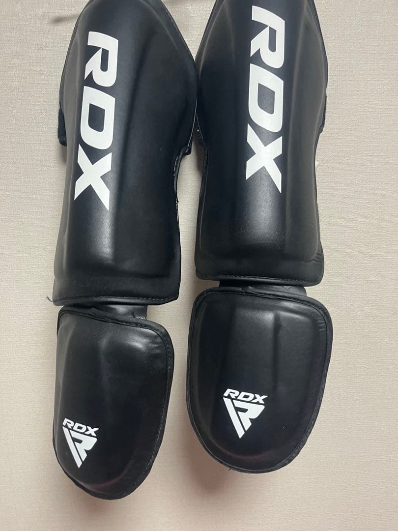 ぱ*ん様 RDXグローブレガースセット