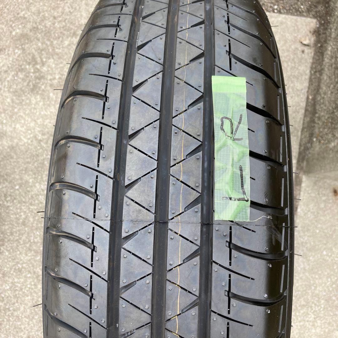 ④新車外し　YOKOHAMA 195/80R15 107-105Ｑ　1本の価格