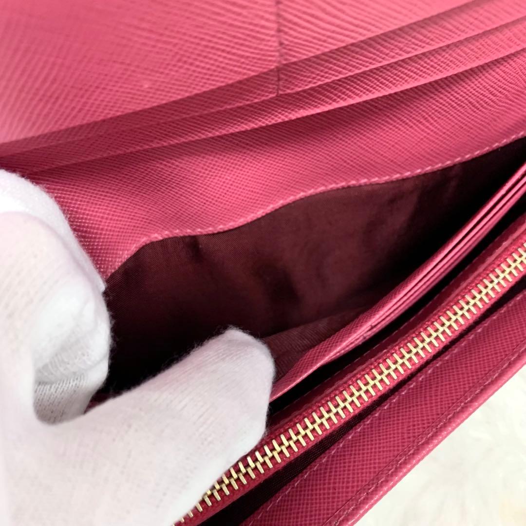 良品！PRADA サフィアーノ　メタルロゴ　ピンク系　レディース　長財布