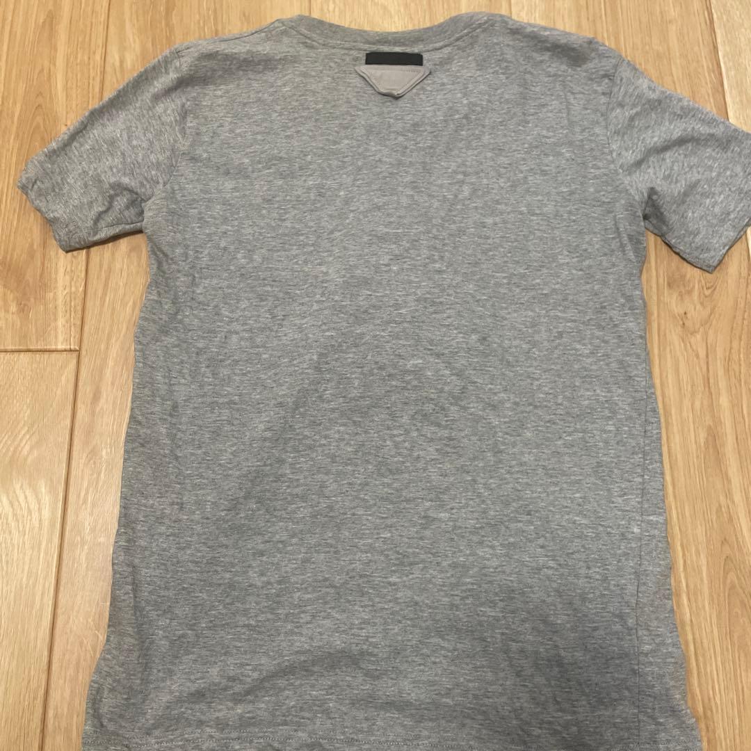 PRADA レディースTシャツ