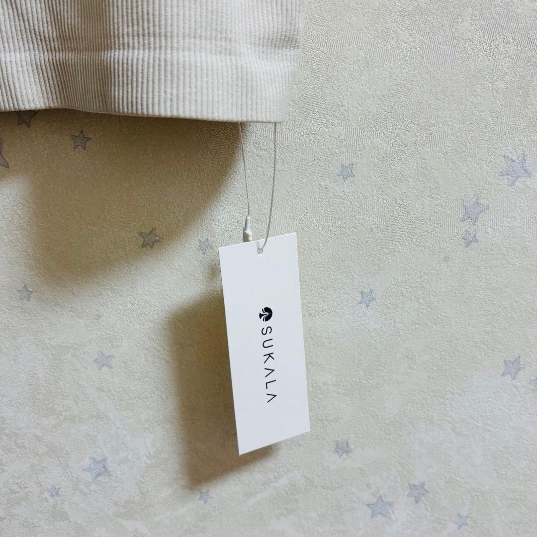 【新品】LAVA SUKALA カップ付きオープンネックTee M アイボリー
