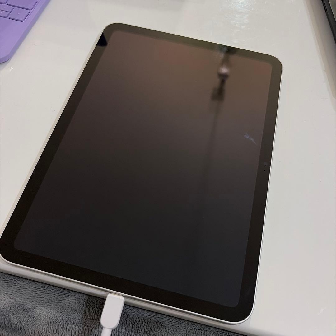 Apple iPad A16 シルバー 11インチ　128G