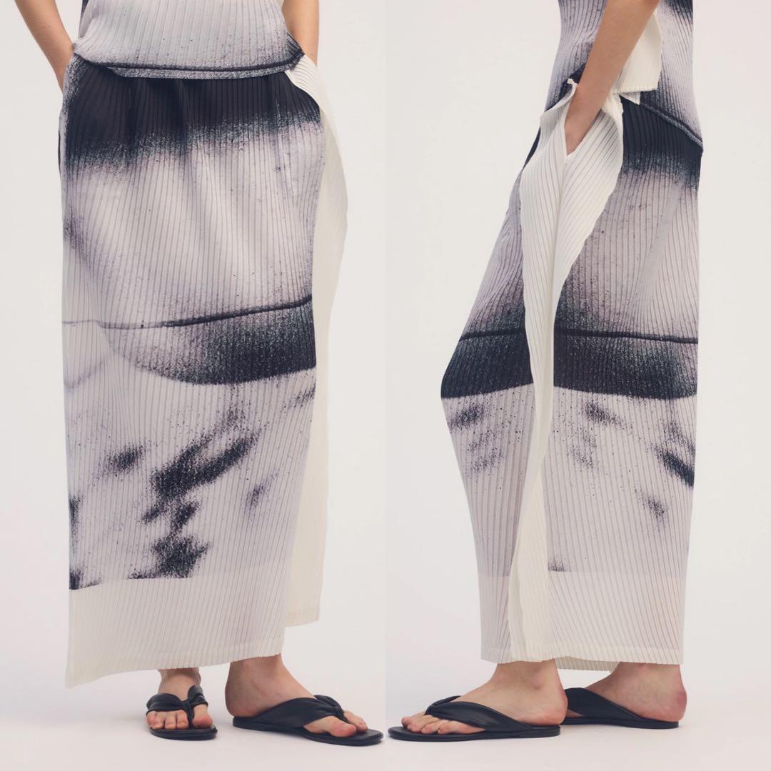 スカート 2025SS ISSEY MIYAKE SHADOW STUDY PLEATS