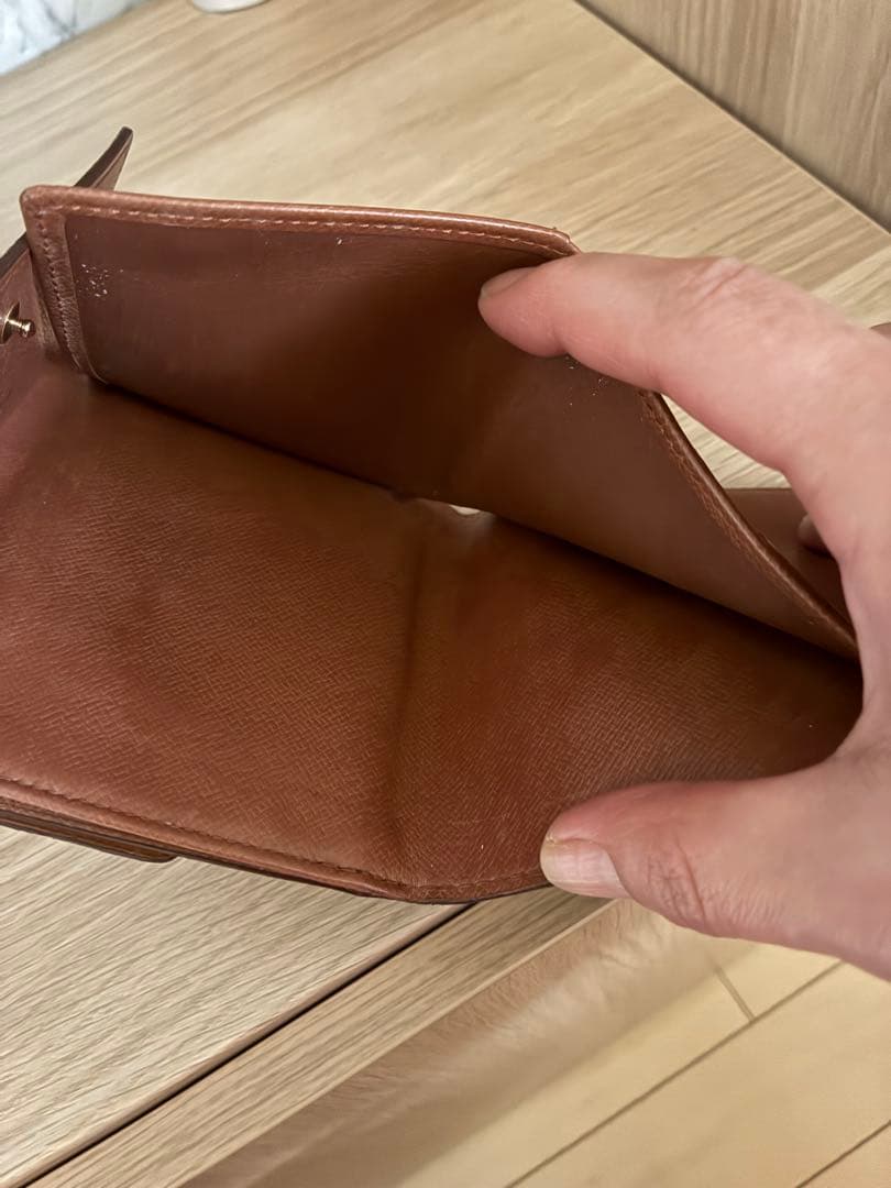 I*T様 ルイ・ヴィトン　折り財布