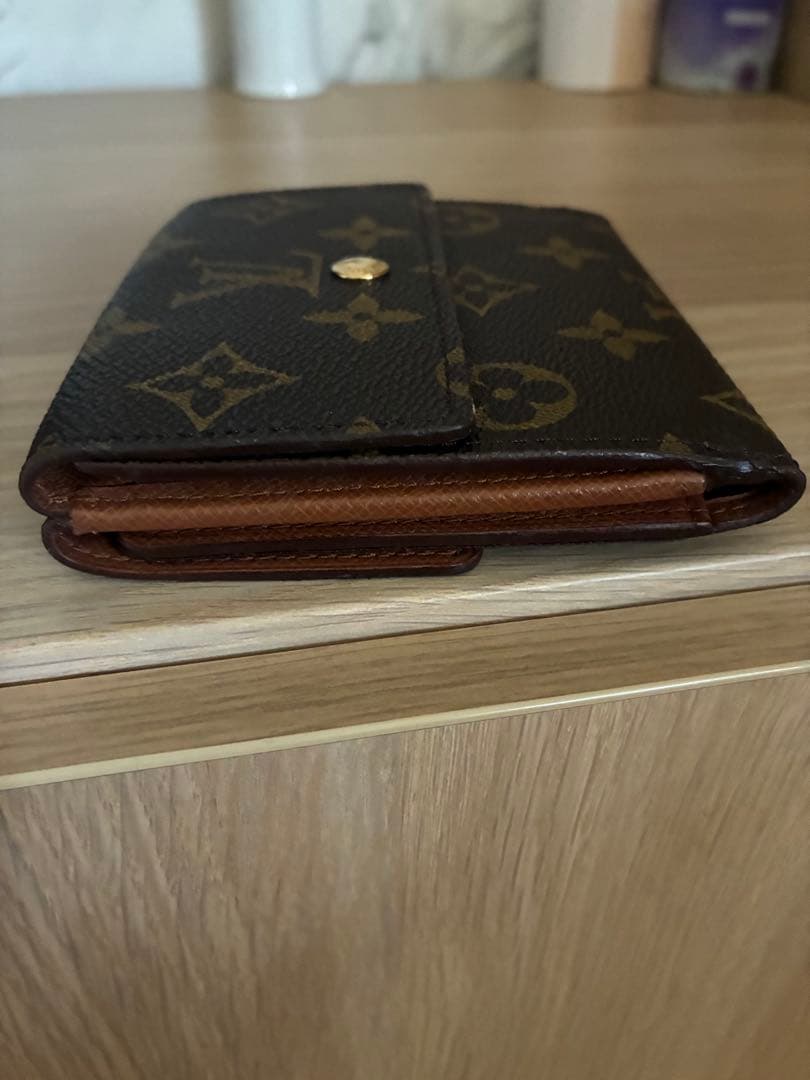 I*T様 ルイ・ヴィトン　折り財布