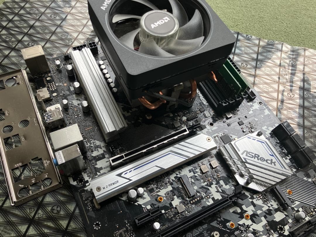 【ジャンク】Ryzen7 3700X / B550 TW / メモリ16G