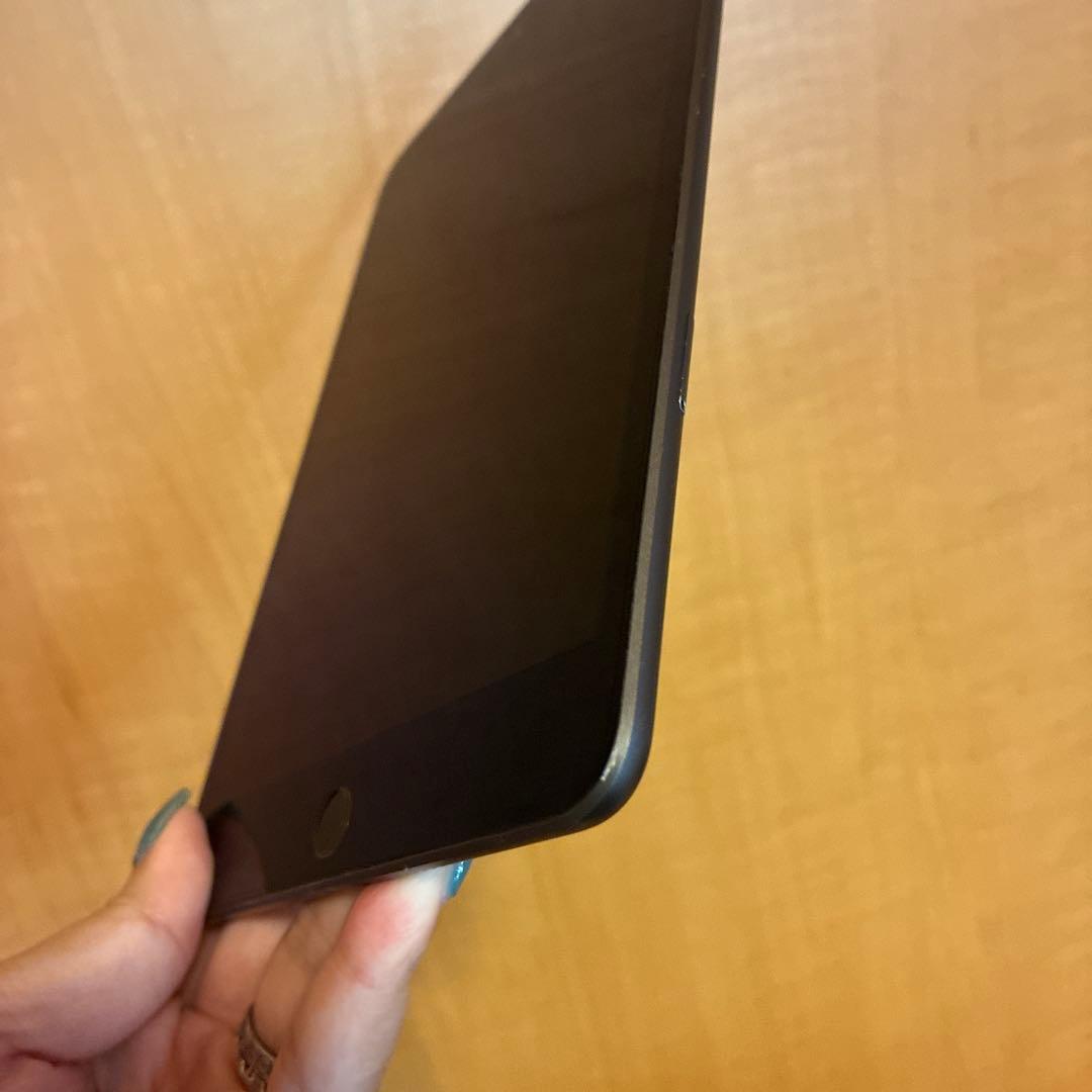 Apple iPad 第5世代　スペースグレー 本体 64 初期化済