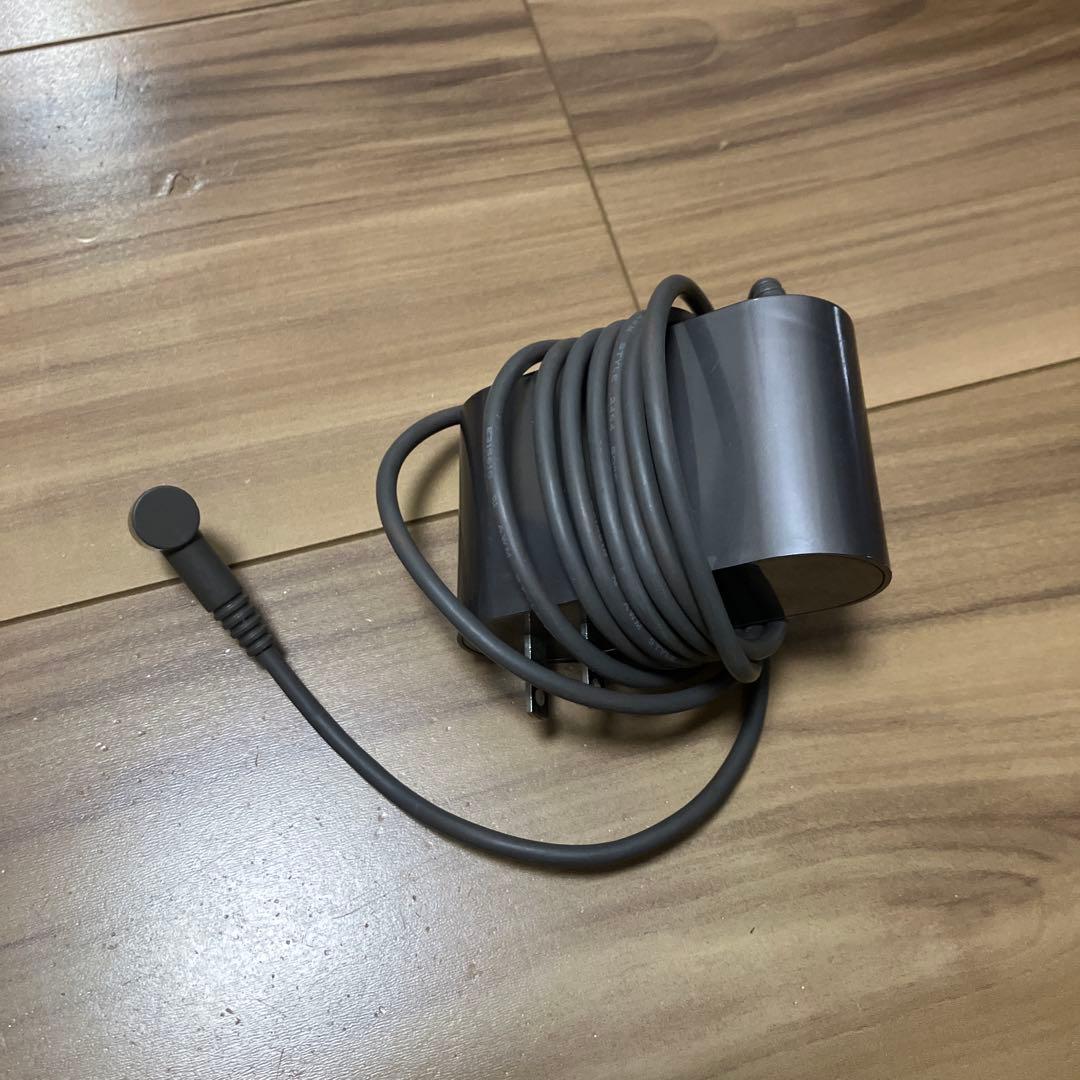 Dyson ダイソン V10 SV12 Fluffy 付属品多数 動作確認済み