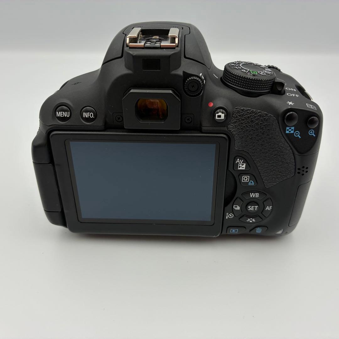 ⭐︎美品⭐︎ Canon EOS kiss X7i STMレンズ デジ一眼