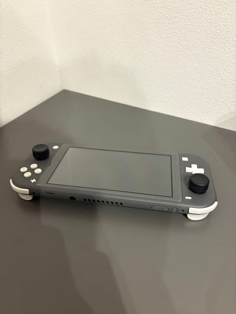 ニンテンドーswitchライト　グレー