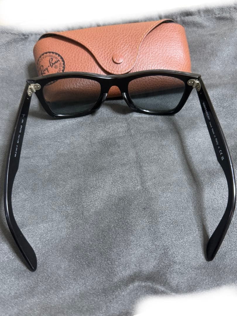 ソ*ス様 Ray-Ban WAYFARER イタリア製 ブラック 純正ケース付
