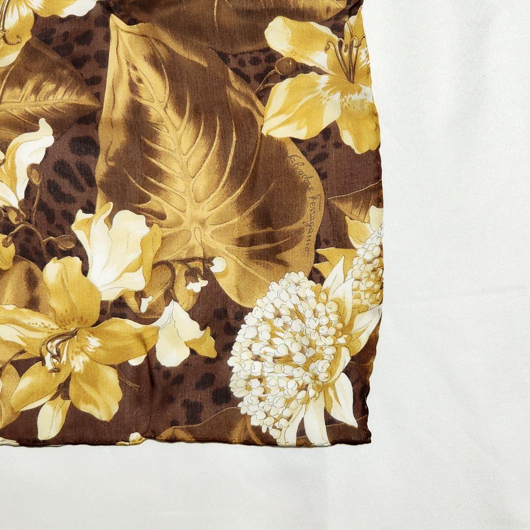 極美品 Ferragamo ストール シフォン 花 リーフ シルク ブラウン.