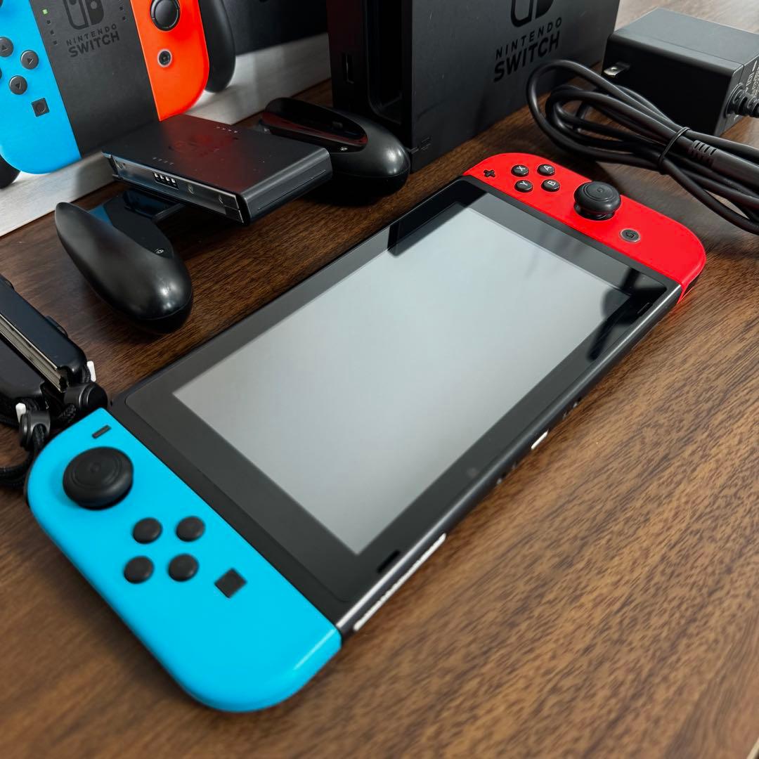 Nintendo Switch 本体 青/赤 付属品付き