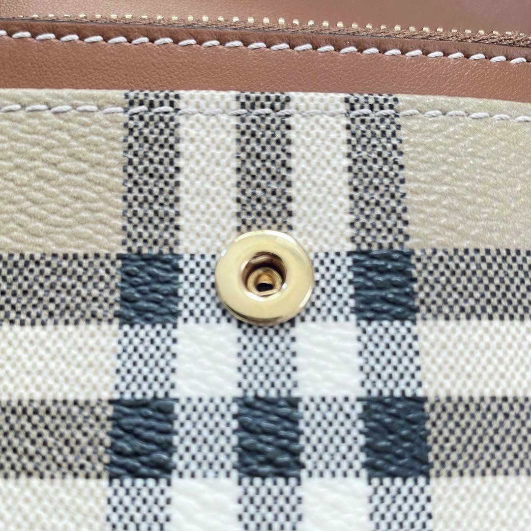 BURBERRY【美品】PVC&レザー 3つ折り コンパクト財布 ノバチェック