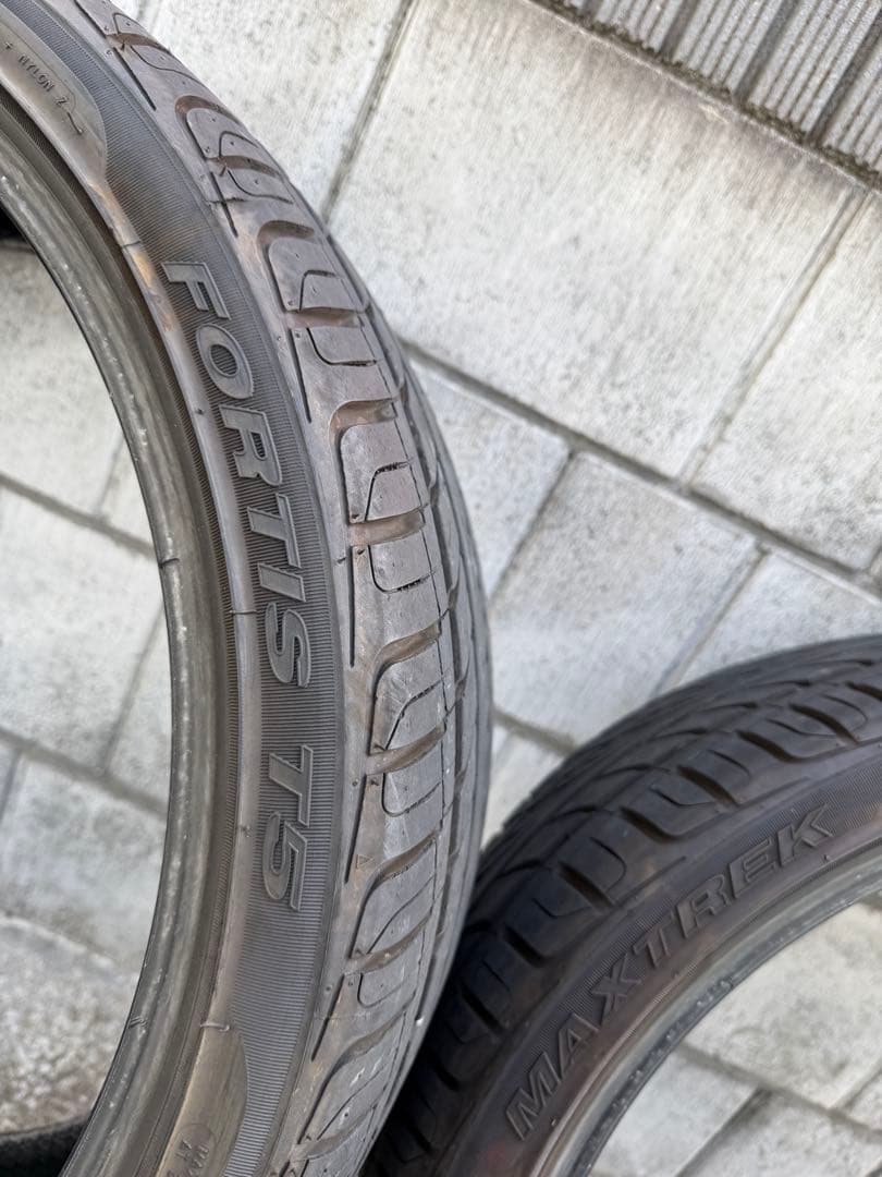 バリ山MAXTREX FORTIS T5 225/35ZR20 95W XL