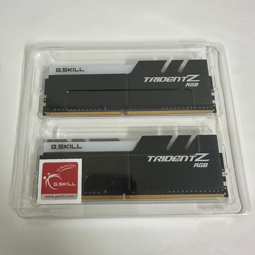 G.Skill Trident Z RGB DDR4 8GB × 2 ほぼ未使用