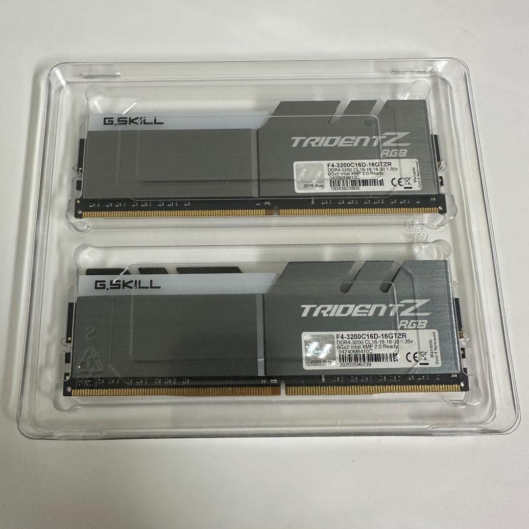 G.Skill Trident Z RGB DDR4 8GB × 2 ほぼ未使用