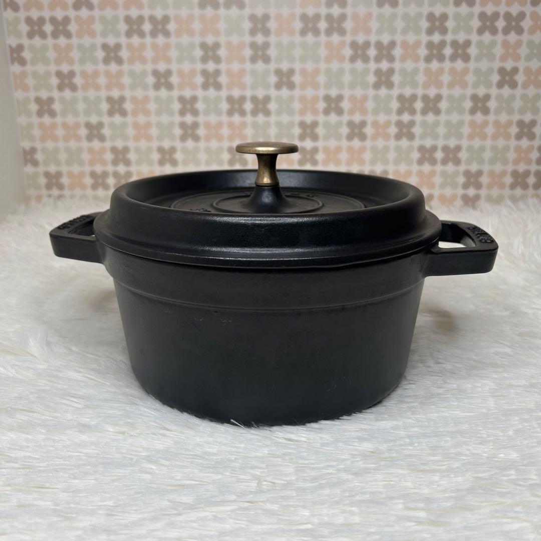 【美品】STAUB ストウブ ピコ・ココット ラウンド 20cm ブラック