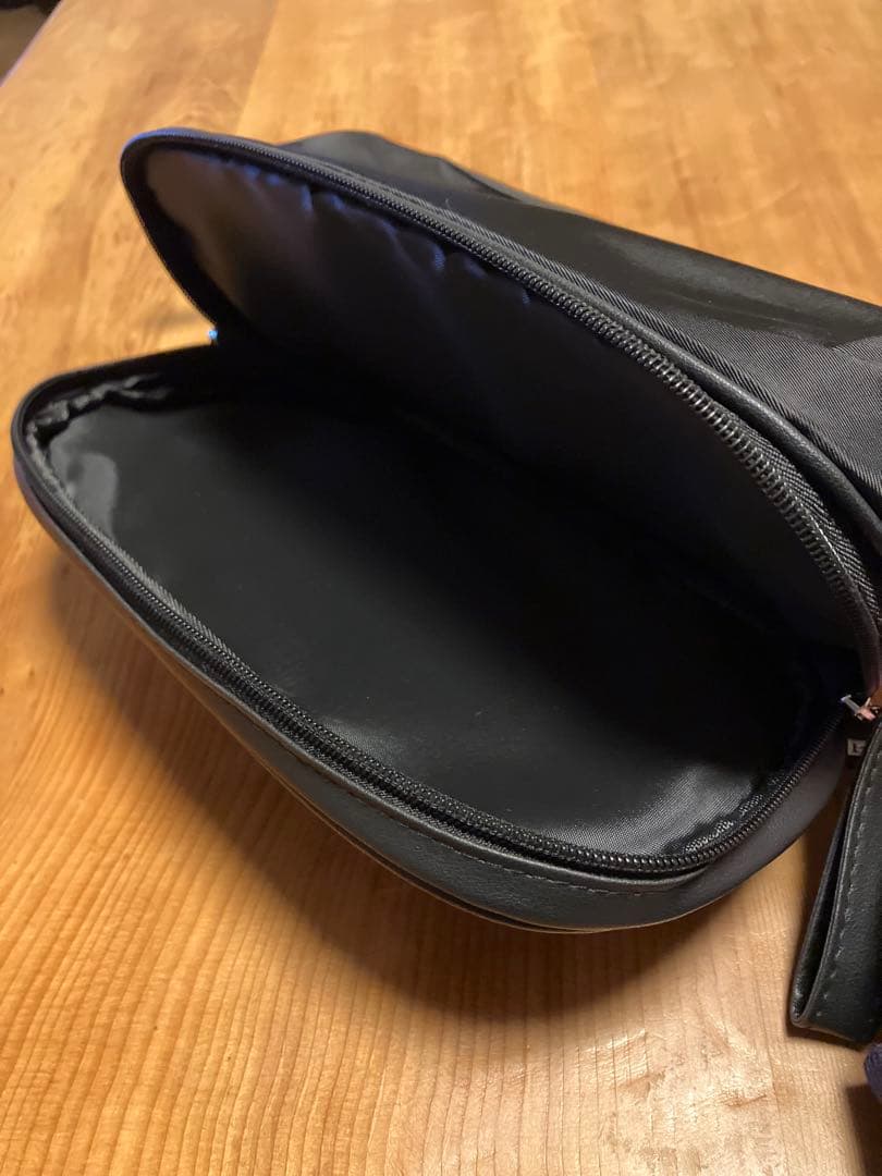 【非売品】CHANEL シャネルブラック ナイロン 大容量ポーチ