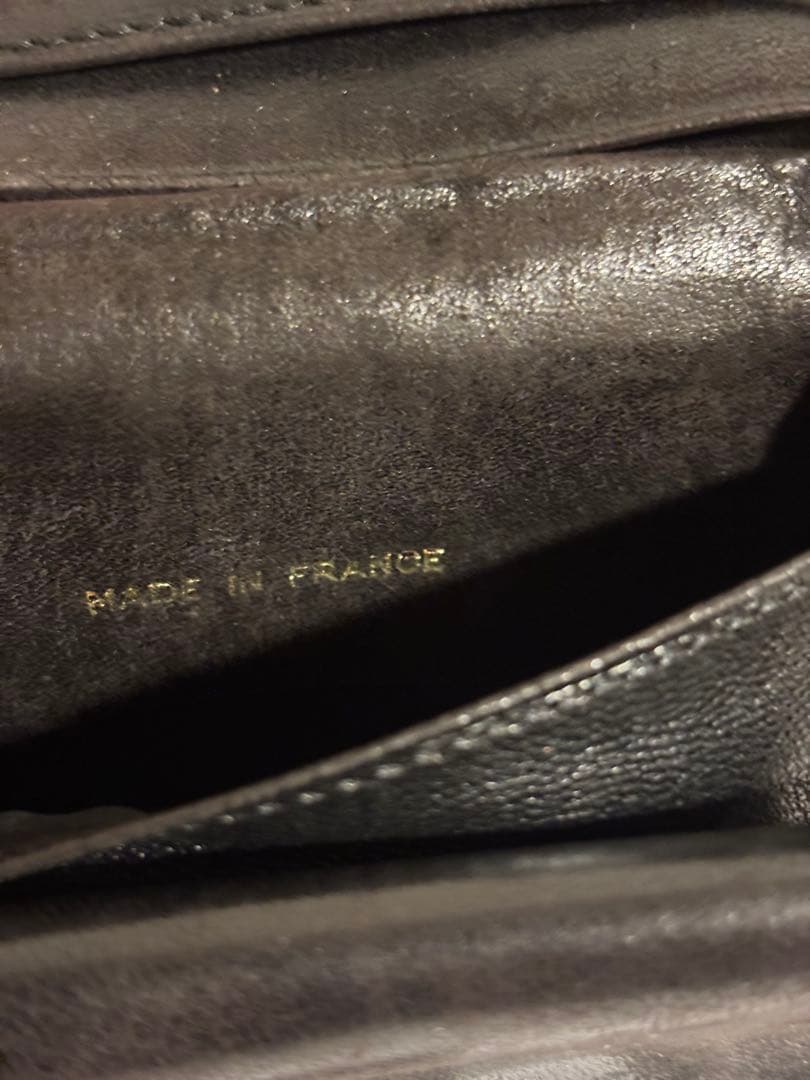 CHANEL シャネル　財布　折り財布　ブラックレザー