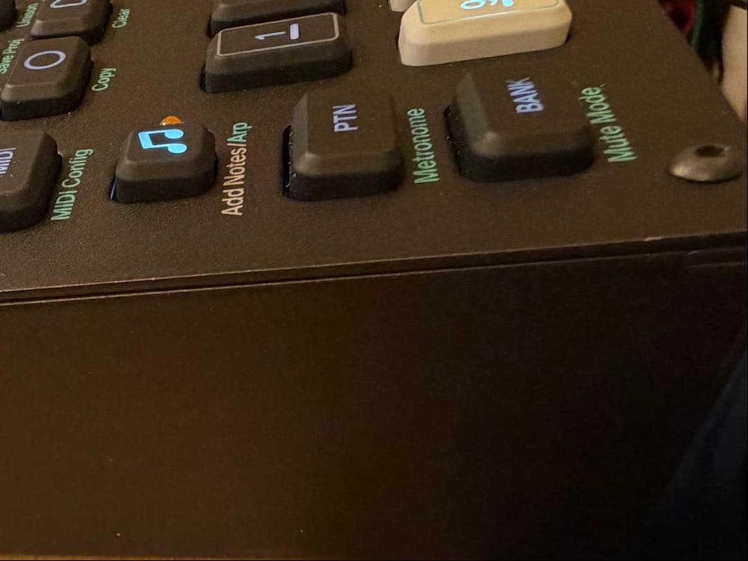 Elektron Digitone シンセサイザー　ドラムマシン